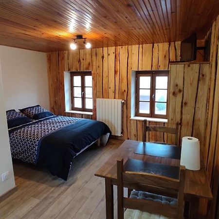 Studio Chaleureux Dans Les Monts Du Forez Verrieres-en-Forez Екстер'єр фото