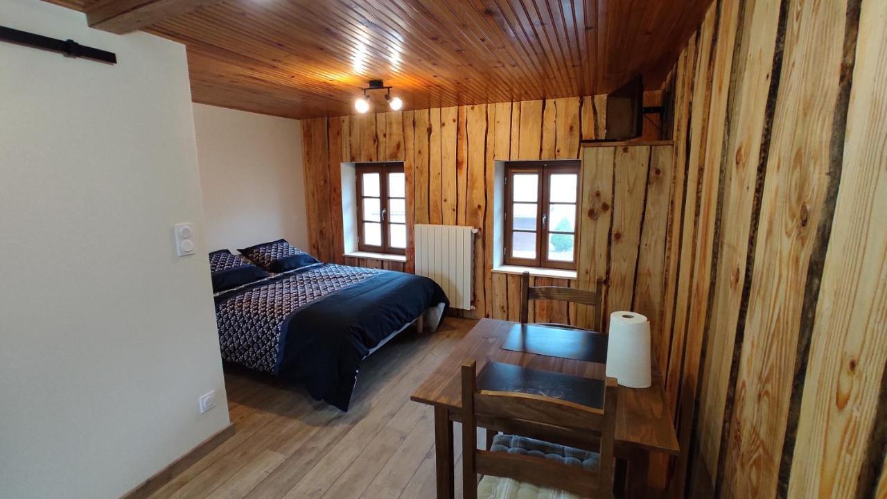 Studio Chaleureux Dans Les Monts Du Forez Verrieres-en-Forez Екстер'єр фото